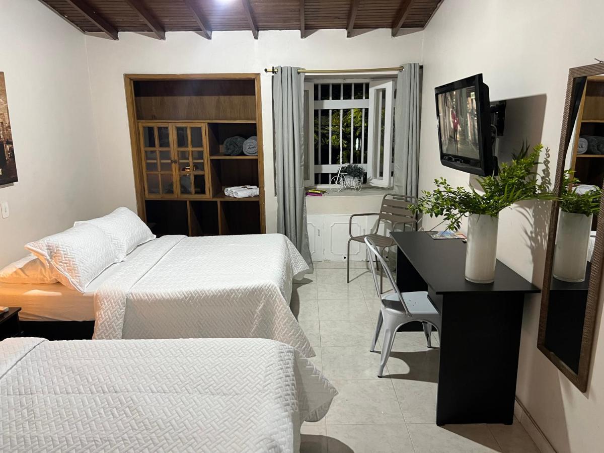 New Memphis Hostal Μεντεγίν Εξωτερικό φωτογραφία