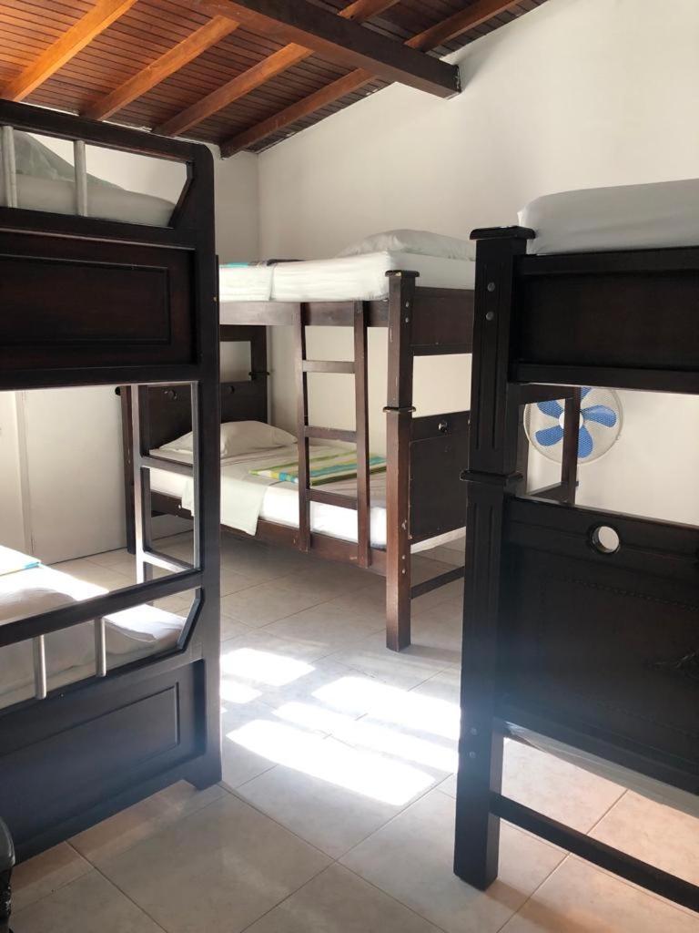 New Memphis Hostal Μεντεγίν Εξωτερικό φωτογραφία