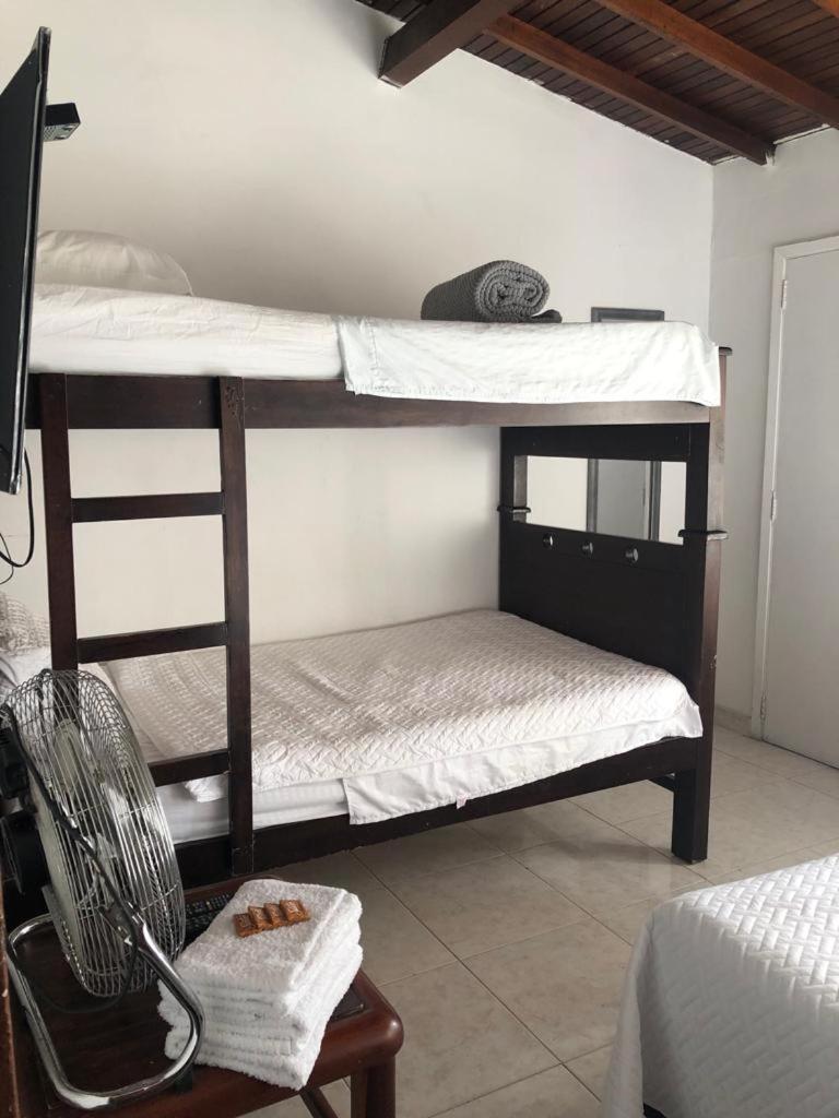 New Memphis Hostal Μεντεγίν Εξωτερικό φωτογραφία