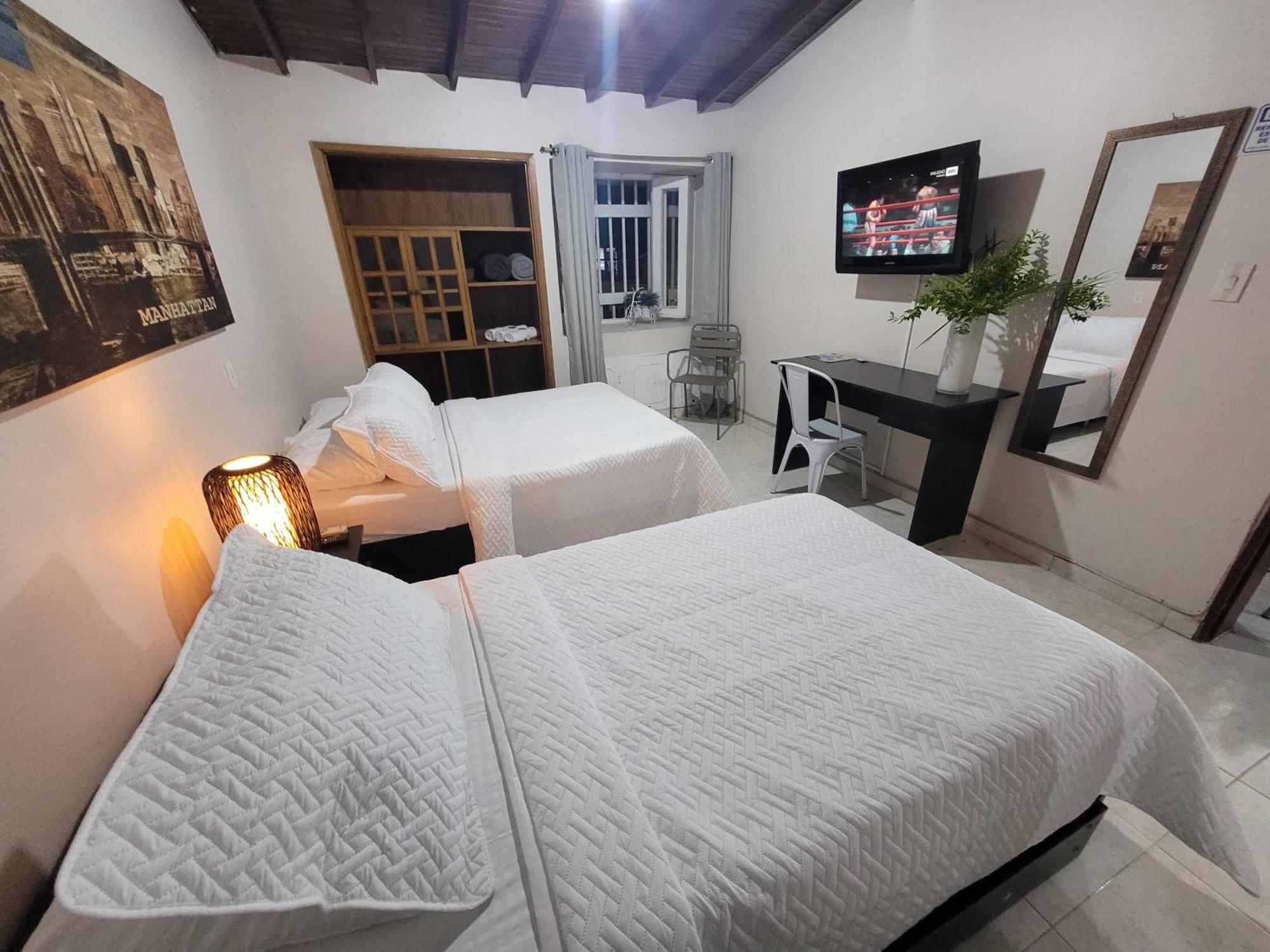 New Memphis Hostal Μεντεγίν Εξωτερικό φωτογραφία